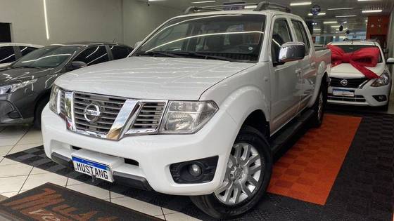 NISSAN FRONTIER 2.5 SL 4X4 CD TURBO ELETRONIC DIESEL 4P AUTOMÁTICO NISSAN FRONTIER 2.5 SL 4X4 CD TURBO ELETRONIC DIESEL 4P AUTOMÁTICO